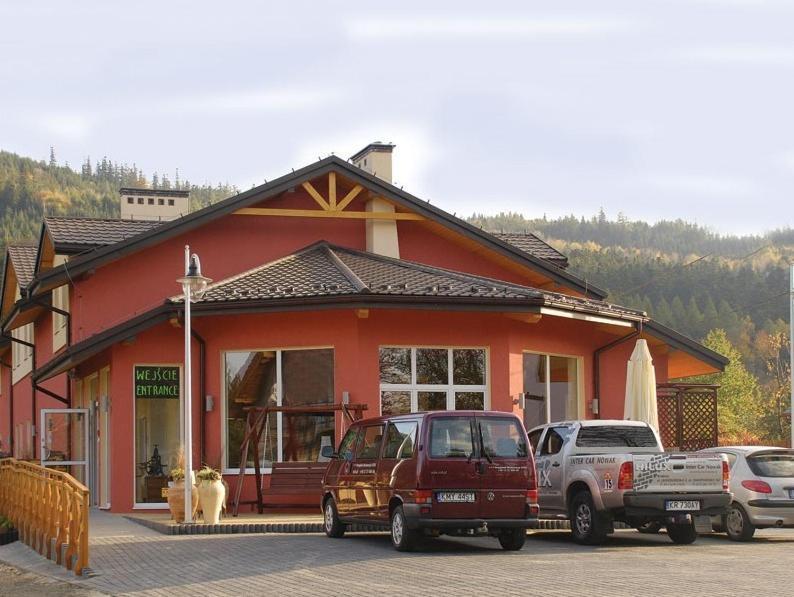 Hotel Krak Myślenice Exteriör bild