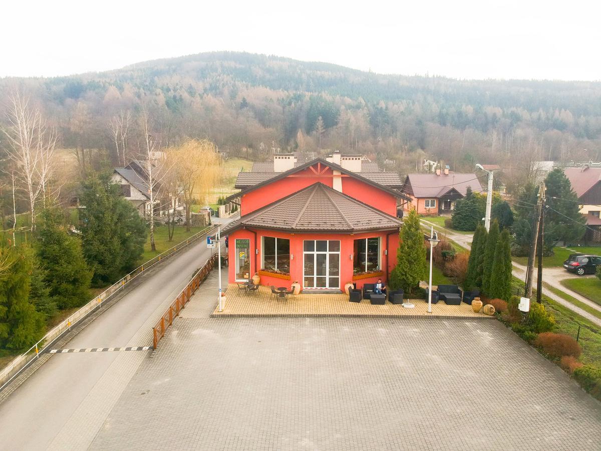 Hotel Krak Myślenice Exteriör bild