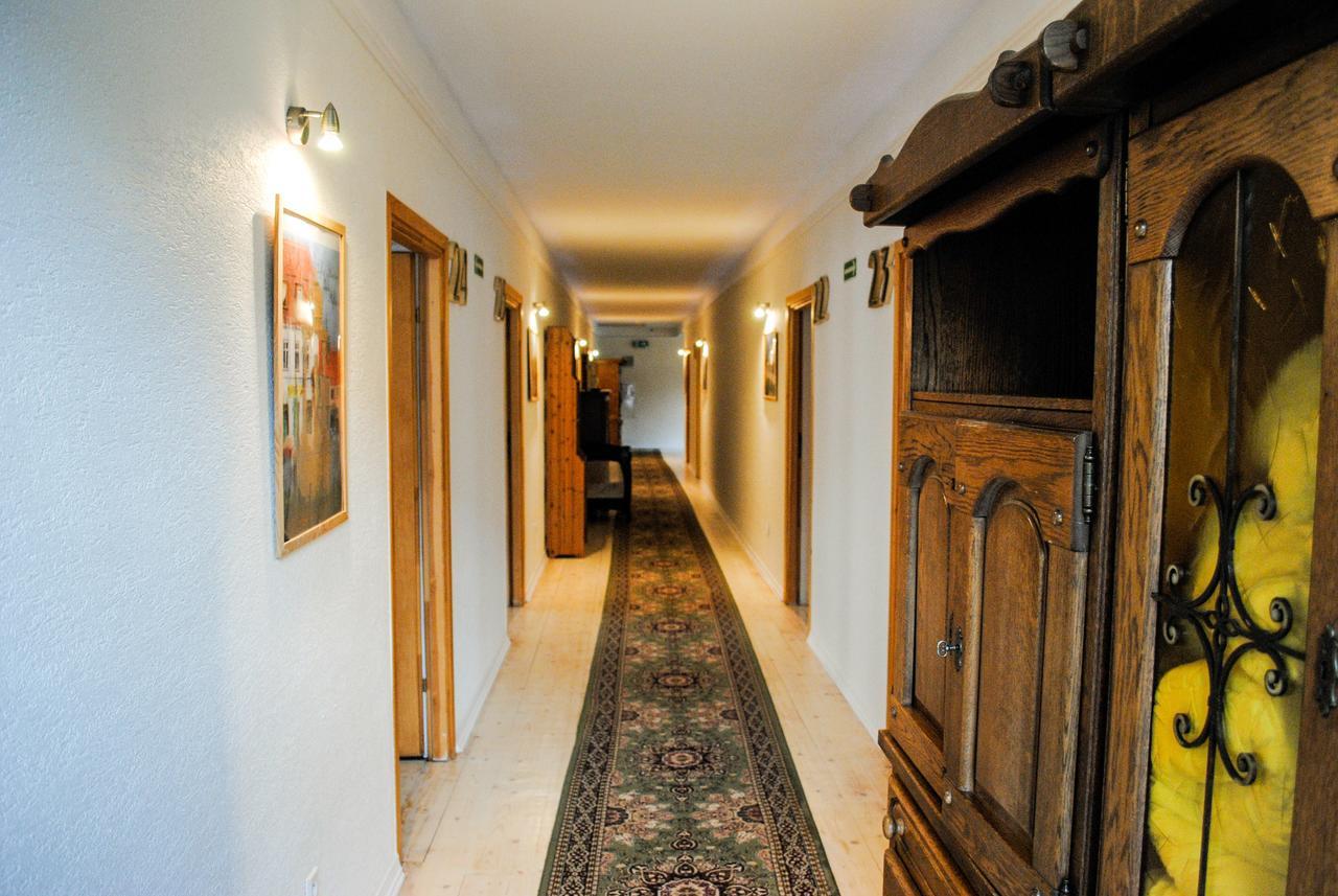 Hotel Krak Myślenice Exteriör bild