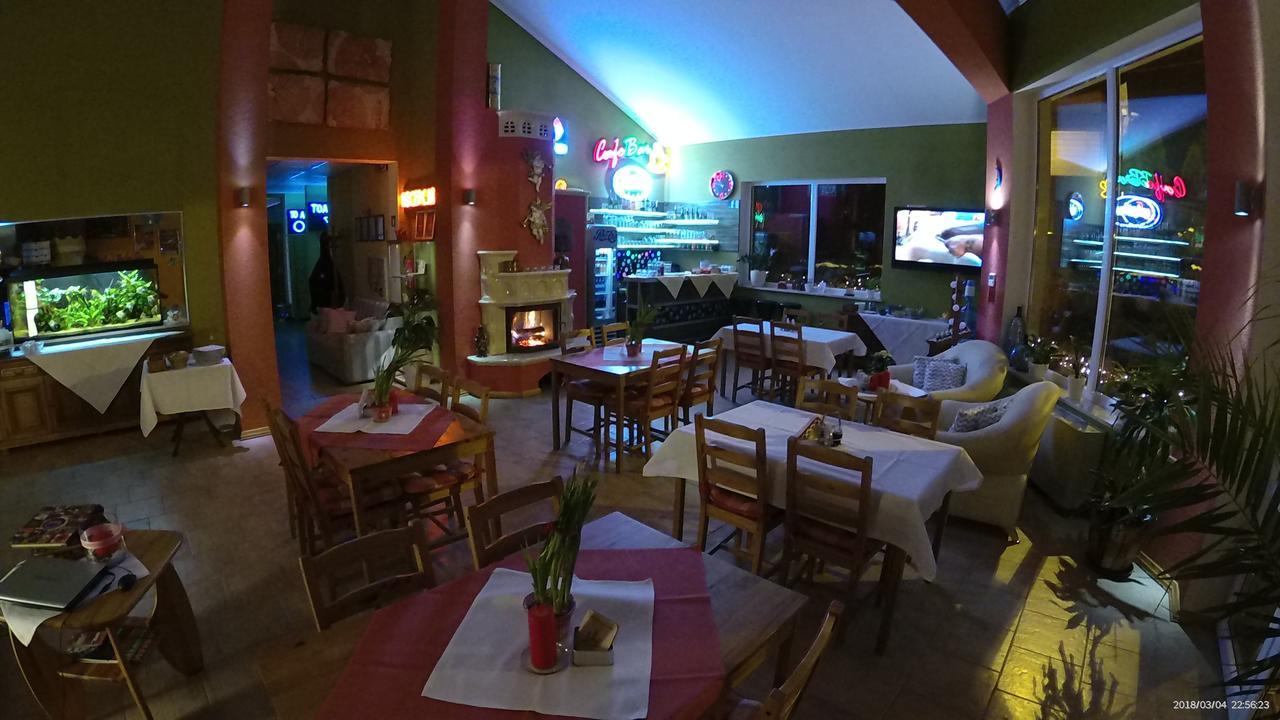 Hotel Krak Myślenice Exteriör bild